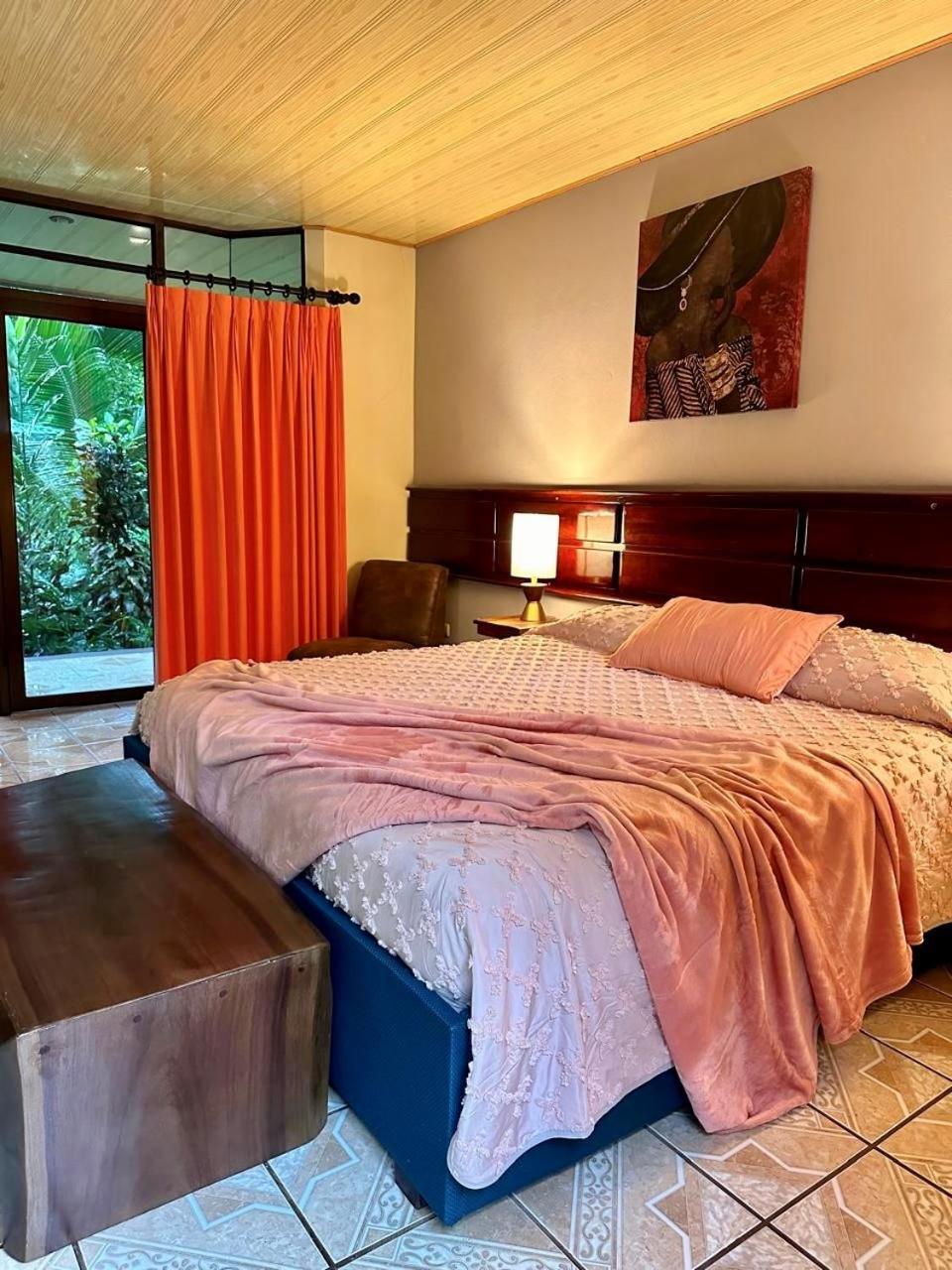 Ara Ambigua Lodge Sarapiquí Exteriör bild