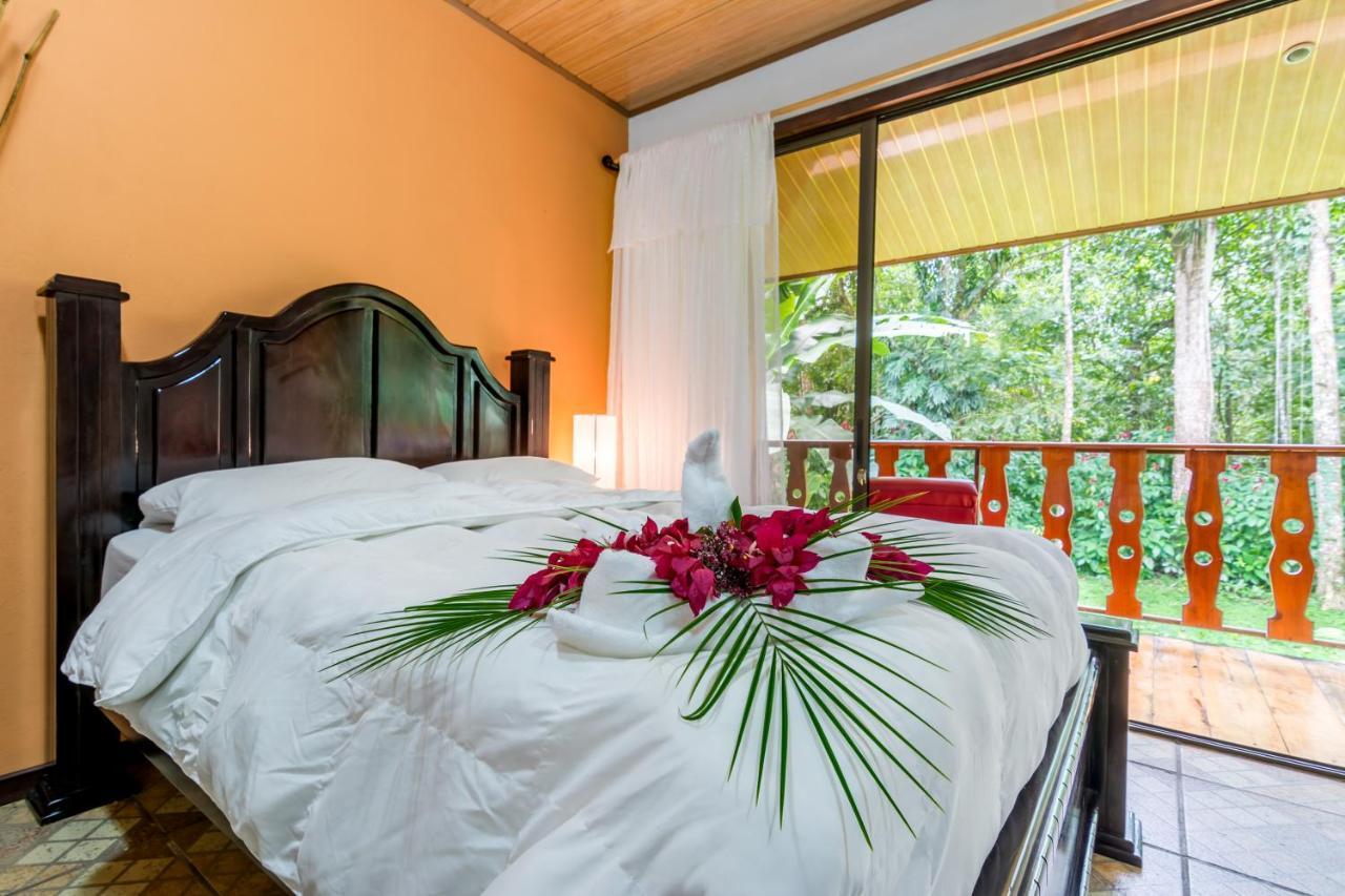 Ara Ambigua Lodge Sarapiquí Exteriör bild