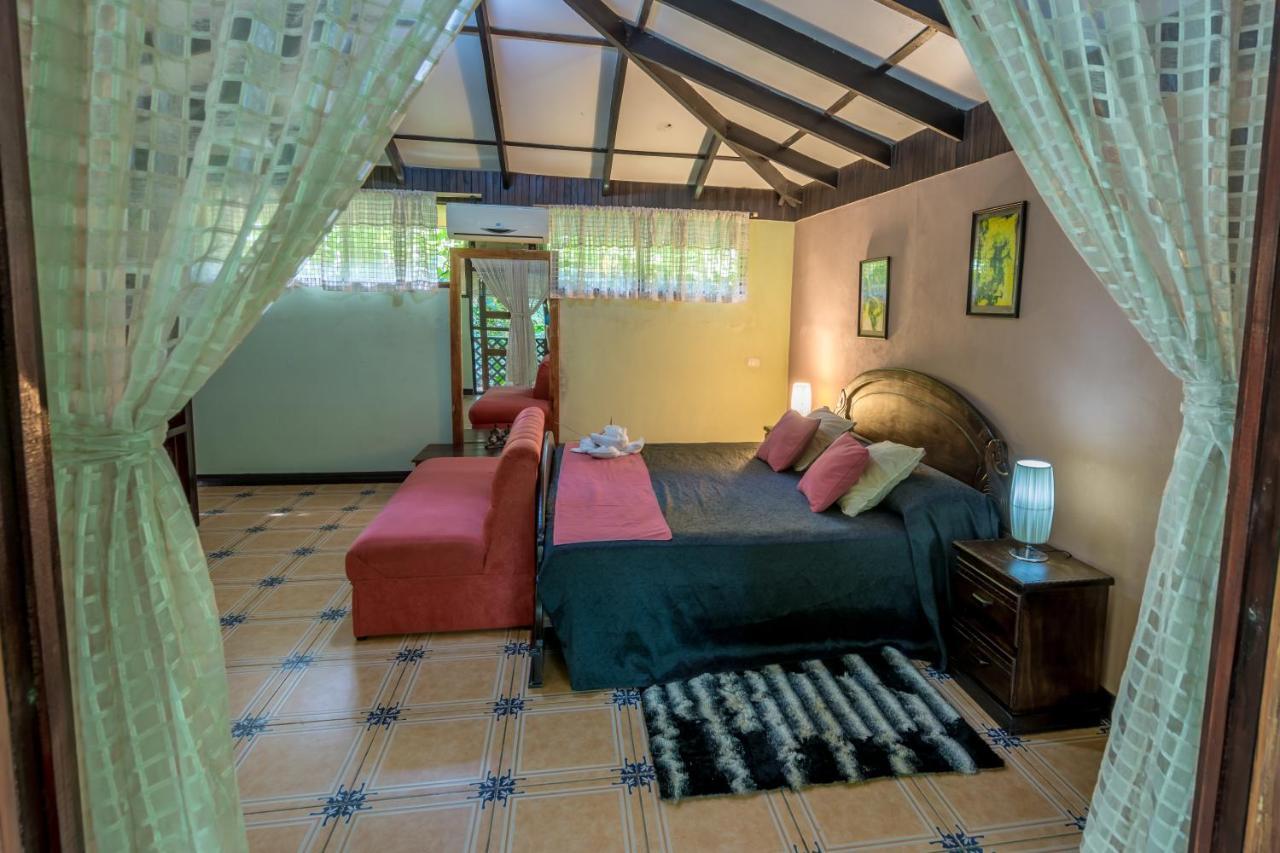 Ara Ambigua Lodge Sarapiquí Exteriör bild